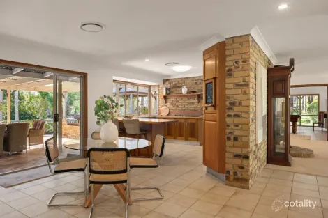 Property photo of 217 Middle Road Boronia Heights QLD 4124
