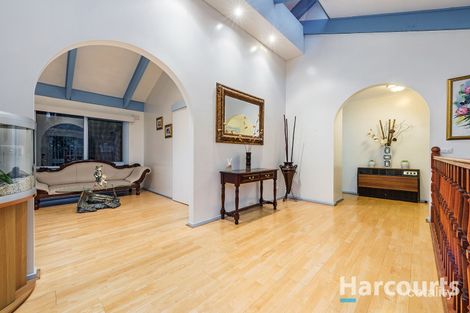 Property photo of 10 Locksley Chase Vermont VIC 3133