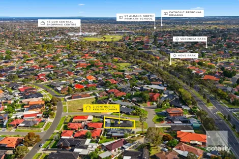 Property photo of 2 Ventnor Place Keilor Downs VIC 3038