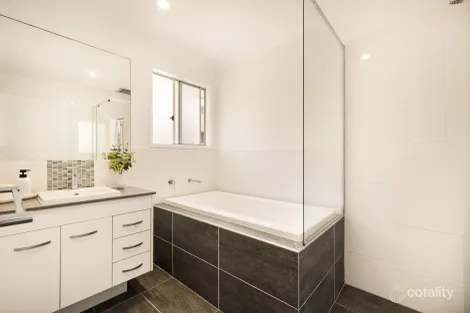 Property photo of 70 Bamboo Avenue Bundall QLD 4217