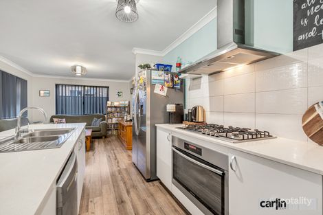 Property photo of 11 Aquinnah Way Wellard WA 6170