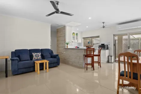Property photo of 15 Escape Close Clifton Beach QLD 4879