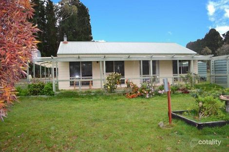 241 Mount Doran-Egerton Rd, Mount Doran, VIC 3334