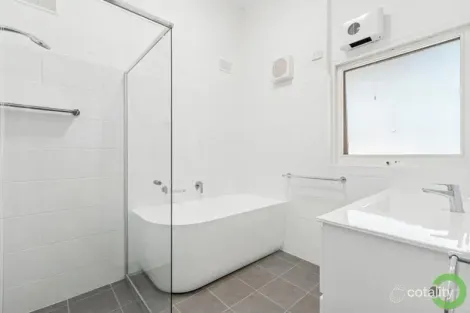 Property photo of 52 Gorge Road Bellevue Heights SA 5050