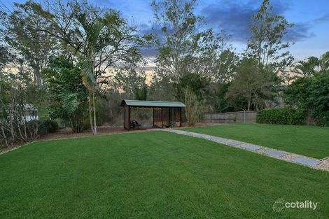 Property photo of 32 Kingfisher Place Kenmore QLD 4069