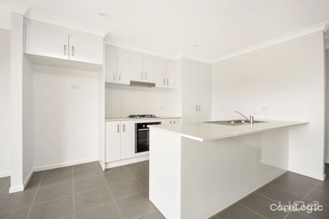 Property photo of 16 Fragrance Terrace Manor Lakes VIC 3024
