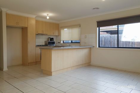 Property photo of 2/40 Gillingham Crescent Craigieburn VIC 3064
