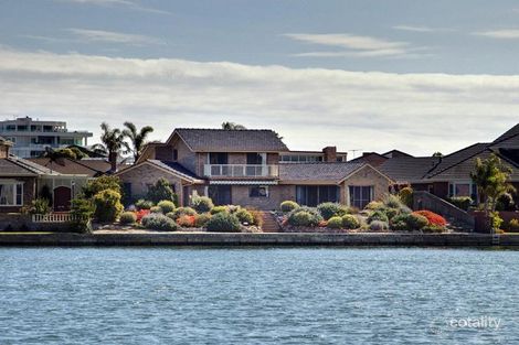 37 Sir John Marks Dr, West Lakes, SA 5021