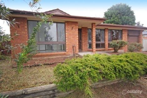 9 Estella Pl, Ambarvale, NSW 2560