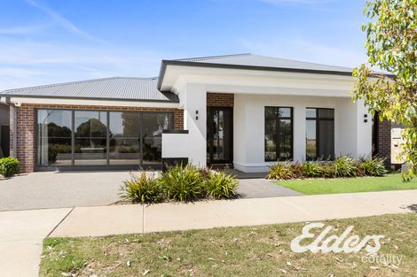11 Peter Thomson Cct, Yarrawonga, VIC 3730