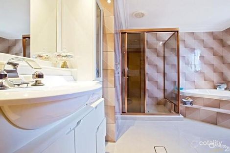 Property photo of 34 Bossley Road Bossley Park NSW 2176