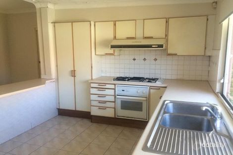 Property photo of 10 Nolan Crescent Westmead NSW 2145