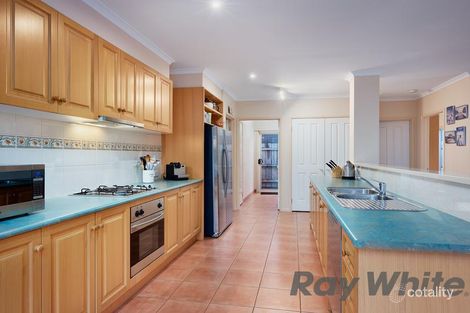 Property photo of 16 Black Knight Street Mordialloc VIC 3195