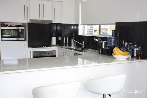 Property photo of 5/21 Middle Street Labrador QLD 4215