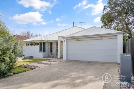 Property photo of 19 Murdoch Way Abbey WA 6280