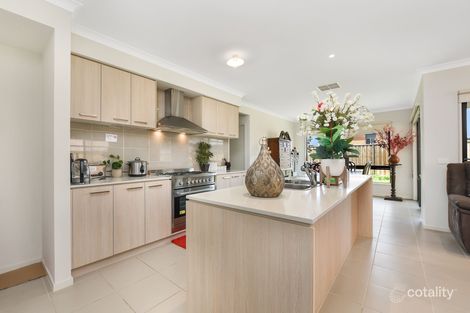 Property photo of 30 Hollywell Road Clyde North VIC 3978