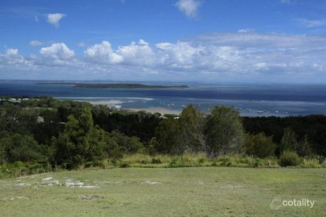 Property photo of 10 Illawong Crescent Dunwich QLD 4183