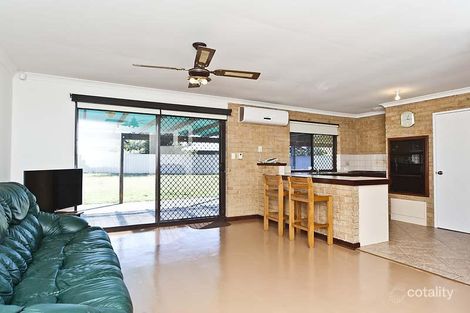 Property photo of 16 Casuarina Drive Halls Head WA 6210
