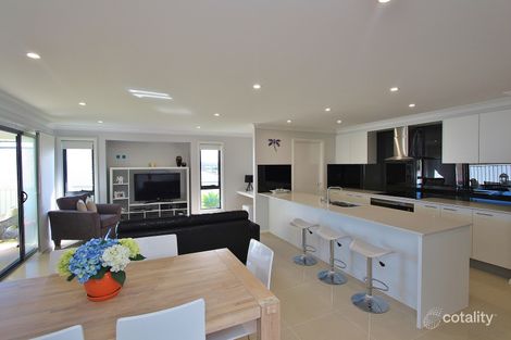 Property photo of 6 St Lucia Place Bonny Hills NSW 2445