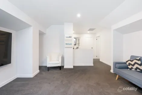 Property photo of 16 Selbourne Avenue Rostrevor SA 5073