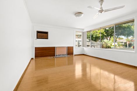 Property photo of 15 Brentwood Crescent Frankston VIC 3199
