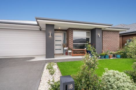 Property photo of 18 Arnold Circuit Charlemont VIC 3217