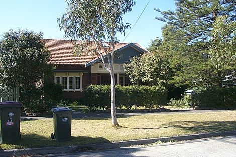 15 Ferncourt Ave, Roseville, NSW 2069