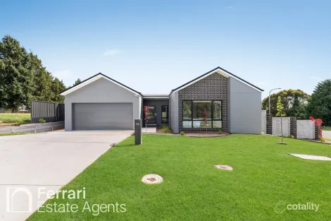 11a Borrodell Dr, Orange, NSW 2800