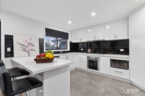 Property photo of 54 Bicentennial Crescent Meadow Heights VIC 3048