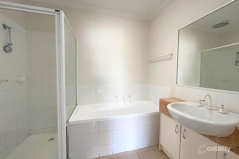 Property photo of 15/12-32 Pecks Road Sydenham VIC 3037