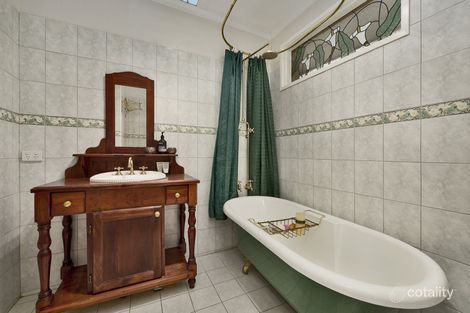 Property photo of 42 Kingswood Drive Dingley Village VIC 3172