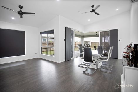 Property photo of 13 Froghollow Drive Ooralea QLD 4740