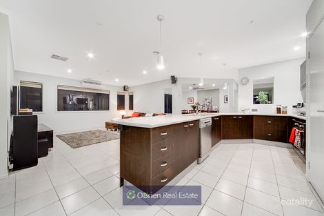 Property photo of 41 Ridgemont Drive Berwick VIC 3806