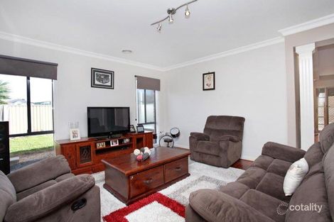 Property photo of 4 Cardinia Crescent Taylors Hill VIC 3037