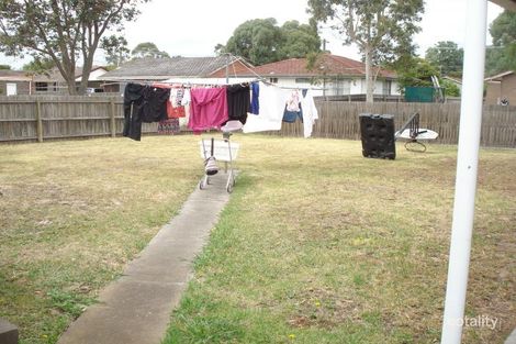 Property photo of 14 Treloar Street Sale VIC 3850