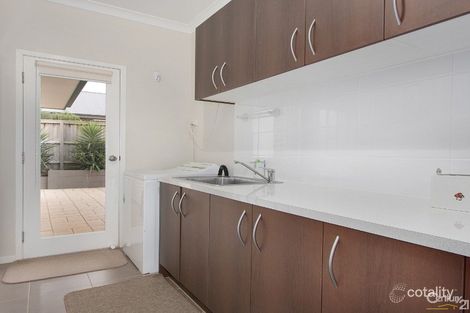 Property photo of 35 Arthur Phillip Drive Pakenham VIC 3810