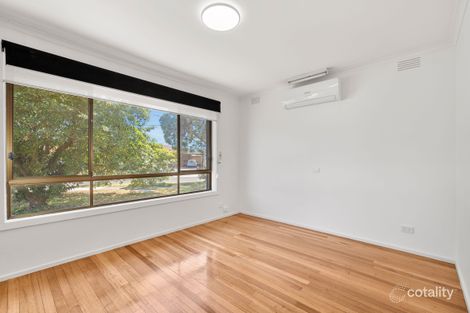 Property photo of 33 Bellarine Drive Lalor VIC 3075