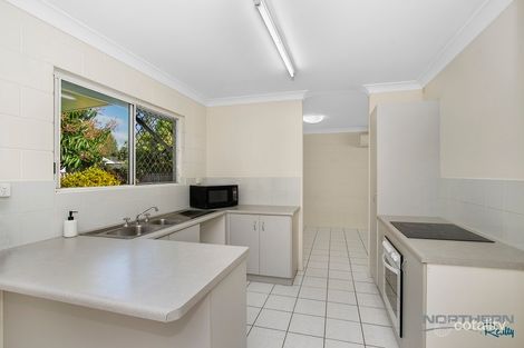 Property photo of 10 Raffles Court Kelso QLD 4815