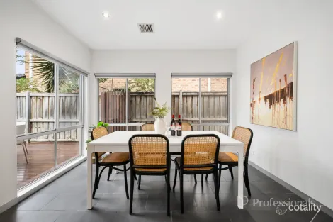 Property photo of 36 Middle Park Drive Point Cook VIC 3030