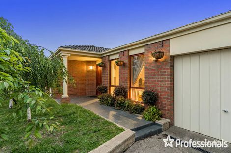 8 Snow Gum Dr, Kilsyth South, VIC 3137