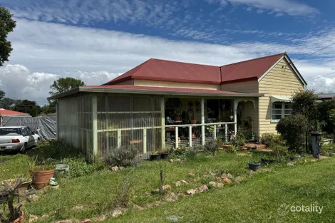 Property photo of 12 Balblair Street Guyra NSW 2365