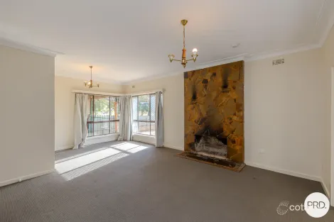 Property photo of 4 Belar Street Dareton NSW 2717