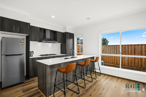 3 Waugh St, Rockbank, VIC 3335