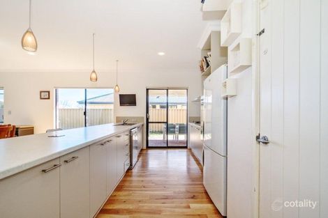 Property photo of 15 Savory Crescent Yalyalup WA 6280