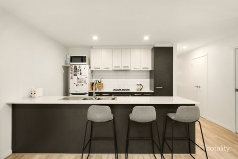 Property photo of 21 Stonewood Circuit Hadfield VIC 3046