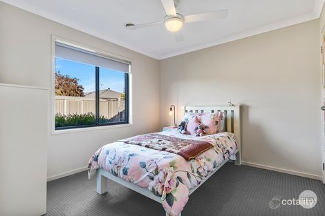 Property photo of 64 Kingston Drive Eaglehawk VIC 3556