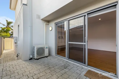 Property photo of 2/151 Huntriss Road Doubleview WA 6018