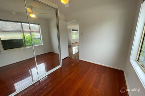 Property photo of 23 Pitcairn Avenue Lethbridge Park NSW 2770