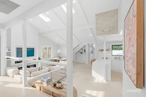 Property photo of 18 Kallaroo Crescent Ashmore QLD 4214