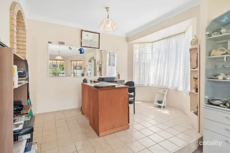 Property photo of 21 Tiller Road Ocean Reef WA 6027